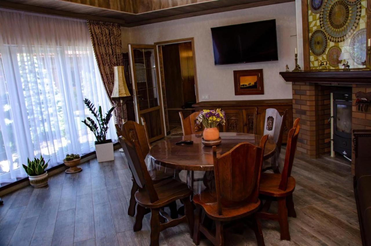 Villa Grand Family Rozhny Esterno foto