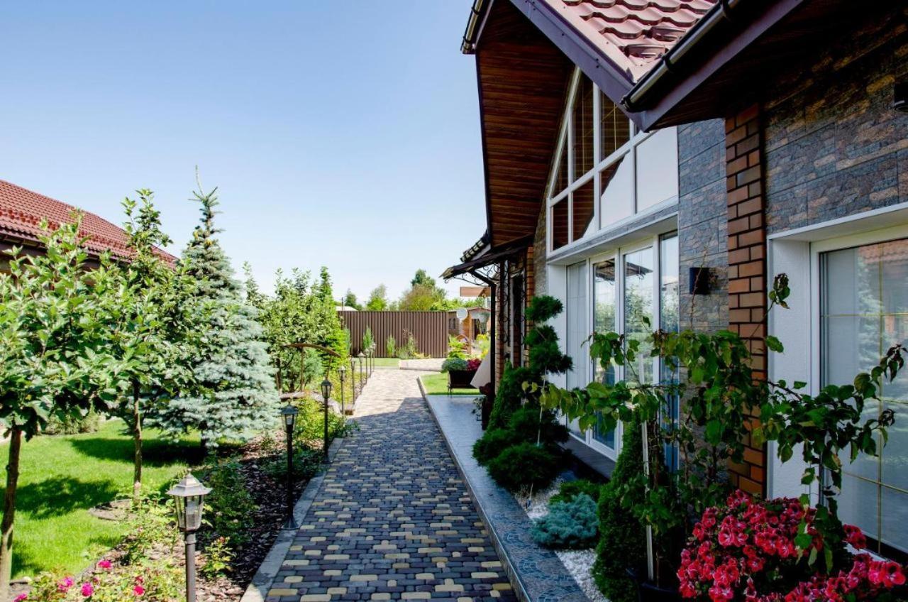 Villa Grand Family Rozhny Esterno foto