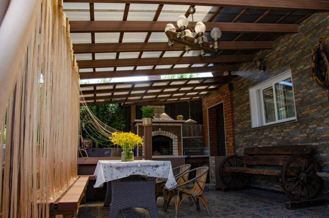 Villa Grand Family Rozhny Esterno foto