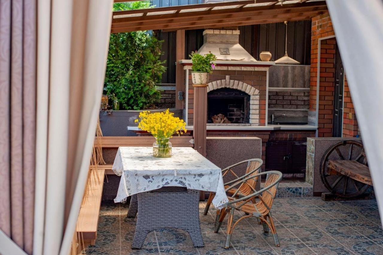 Villa Grand Family Rozhny Esterno foto